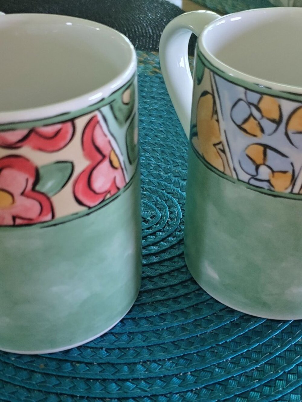 2 Corelle Coordinates Watercolors Stoneware Coffee Mugs Green Floral 11 Oz